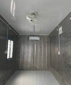 Bên trong container văn phòng 20ft hoán cải từ container lạnh