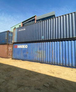 Sẵn bãi nhiều container kho 40 feet